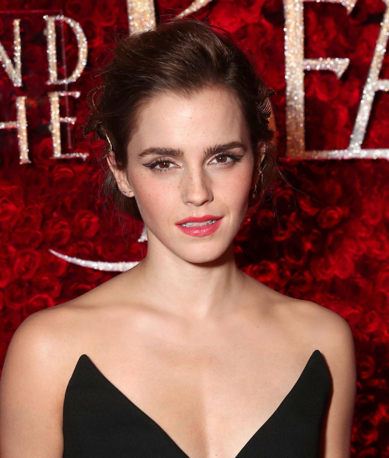 DhJYozAP Emma Watson. Just her face is enough 29.jpg